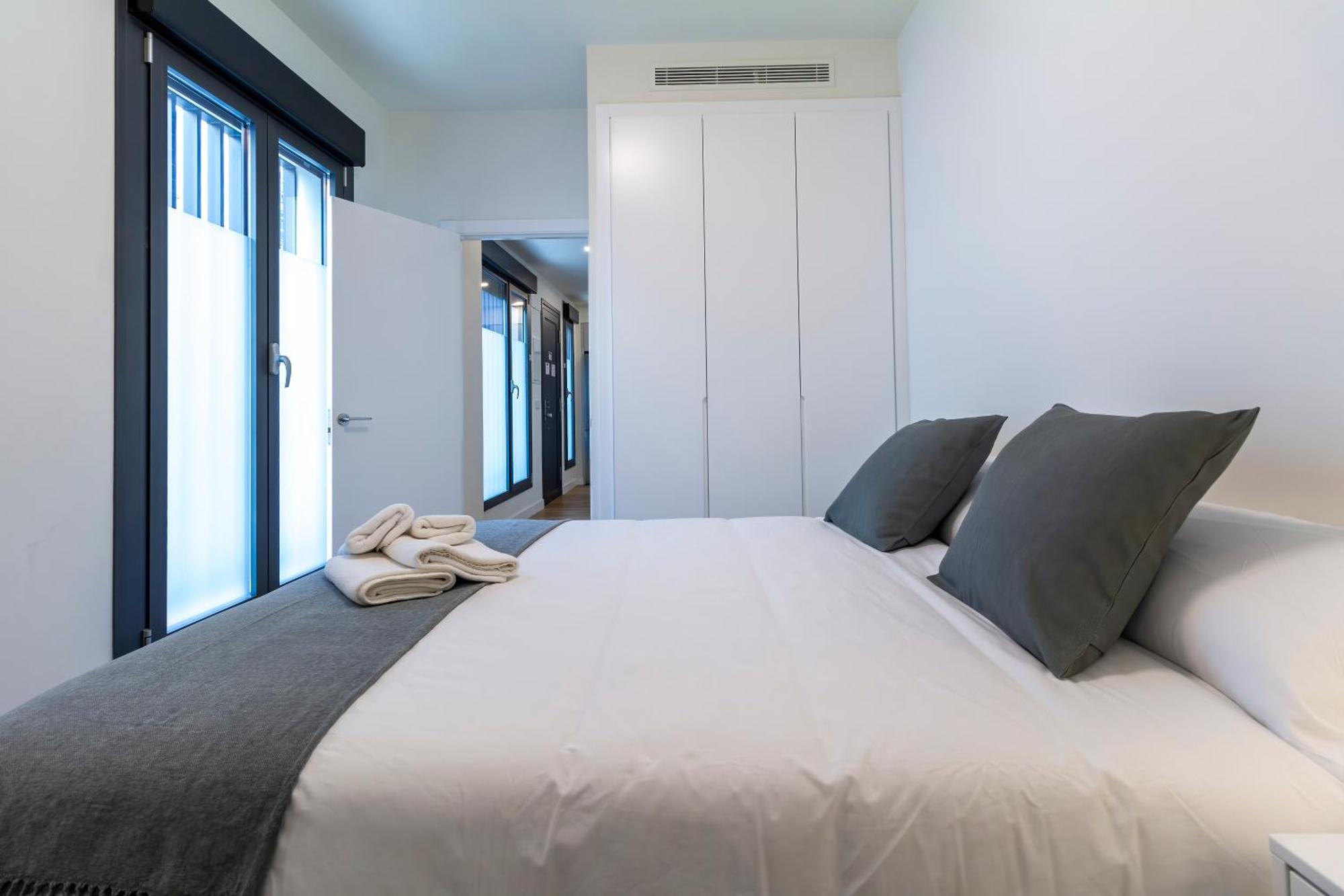 Alohamundi Puerta Osario II Apartment Seville Luaran gambar